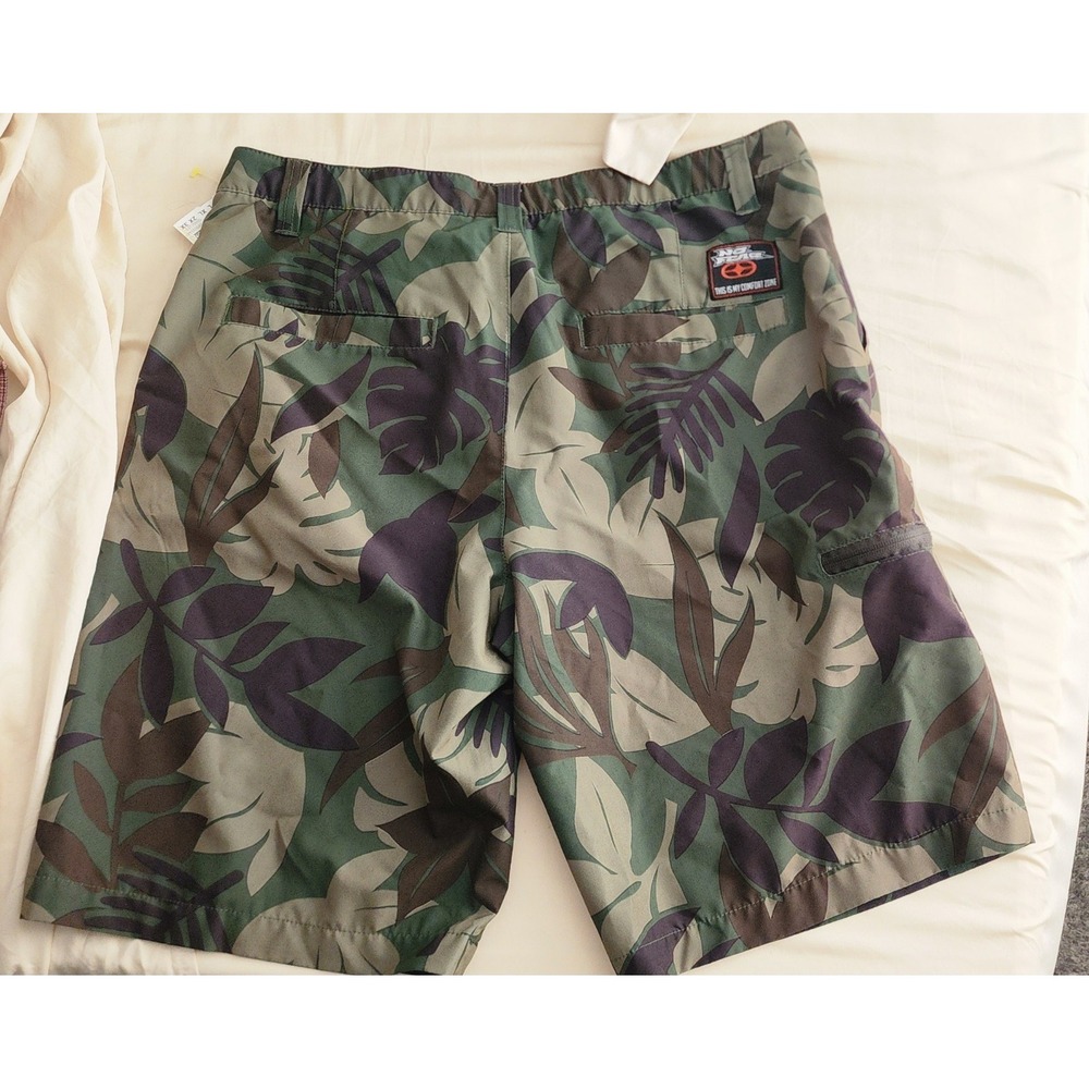 No Fear Green & Black Tropical Camo Quick Dry Stretch Hybrid Shorts Men's 34 - Picture 2 of 4
